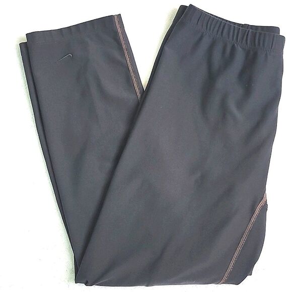 Nike Pants - Nike Crop Leggings  